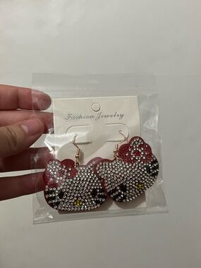 hello kitty earrings